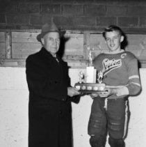 A2013.012.04382 - Hockey Teams - Bantams 1958